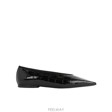Toteme 25FW Toteme MINIMALIST CROCO EMBOSSED BALLERINAS 253WAS0218L25FW Toteme MINIMALIST CROCO EMBOSSED BALLERINAS 253WA