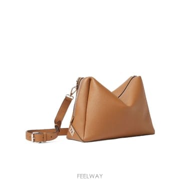 FENDI Fendi Lui Large �� 7VA667ASIHF1VZ5 TP574617360Fendi Lui Large �� 7VA667ASIHF1VZ5 TP574617360