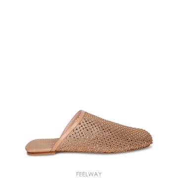 26SS 스튜어트와이츠먼 뮬 샌들 in suede fabric  Adorned with 스파크링 크리스탈