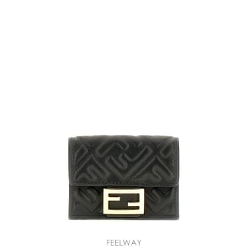 FENDI 26SS Fendi ���� nappa ���� Micro Trifold Baguette �з� 8M0395AAJDF26SS Fendi ���� nappa ���� Micro Trifold Baguette �з�