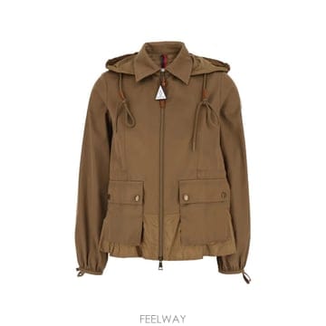 Moncler 26SS Moncler Technical fabric  Adjustable �ĵ�  Flap pockets w26SS Moncler Technical fabric  Adjustable �ĵ�  Flap p