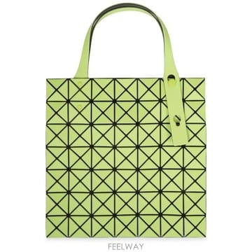 Issey Miyake 26FW �ٿ��ٿ� ��Ʈ�� BB66AG527 63 GREEN26FW �ٿ��ٿ� ��Ʈ�� BB66AG527 63 GREEN