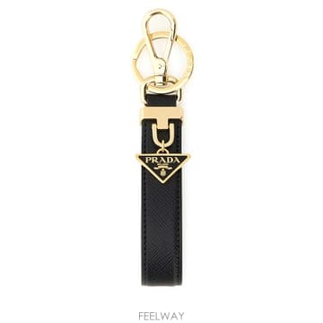 PRADA 26FW ����� ���� ���ǾƳ� ���� Ű�� with triangle �ΰ� 1PP185053F0002 TP57226FW ����� ���� ���ǾƳ� ���� Ű�� with triangle �ΰ�