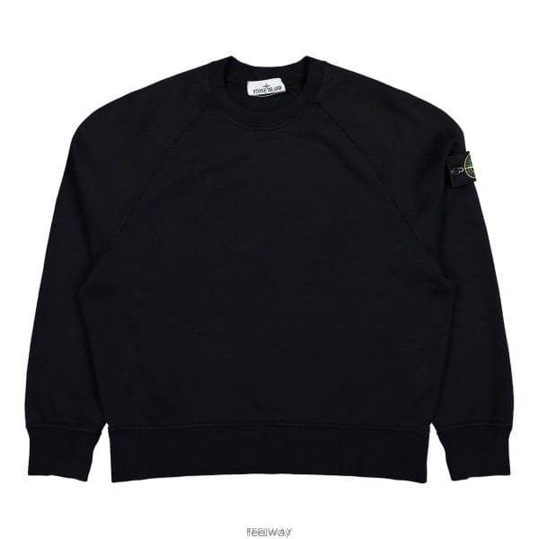 26 FW 스톤 아일랜드 로고 패치 크루넥 스웨트셔츠 블랙 V0029 L2S156100008S0051