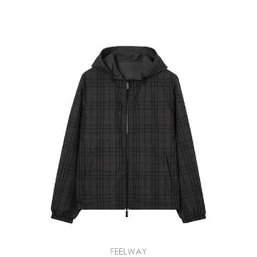 Burberry �׶�����Ÿ �ؿ� ������ ���� CHECK BLOUSON ���� 8127765B5658�׶�����Ÿ �ؿ� ������ ���� CHECK BLOUSON ���� 8127765