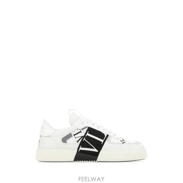 Valentino �ؿ� ������� �߷�Ƽ�� ����ٴ� ���� ����Ŀ�� VL7N ���ڷ� 8Y2S0C58WRQ 24P�ؿ� ������� �߷�Ƽ�� ����ٴ� ���� ����Ŀ�� VL7N ��