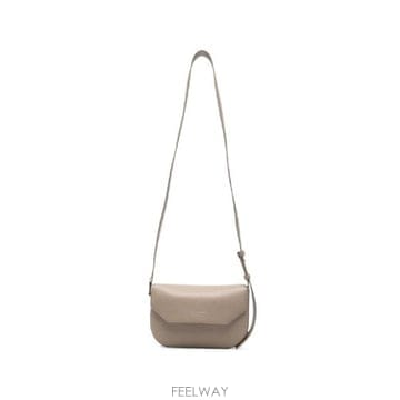 Armani �׶�����Ÿ �ؿ� ���������Ƹ����� ���� LEATHER CORSSBODY BAG EW005673AF29459U6�׶�����Ÿ �ؿ� ���������Ƹ����� ���� LEATHER CORSSBOD