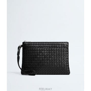 26FW 보테가베네타 Prism Intrecciato 스몰 파우치 876093V00108803 TP57839