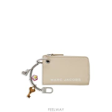 마크제이콥스 ZIPPERED 지갑 WITH 펜던트