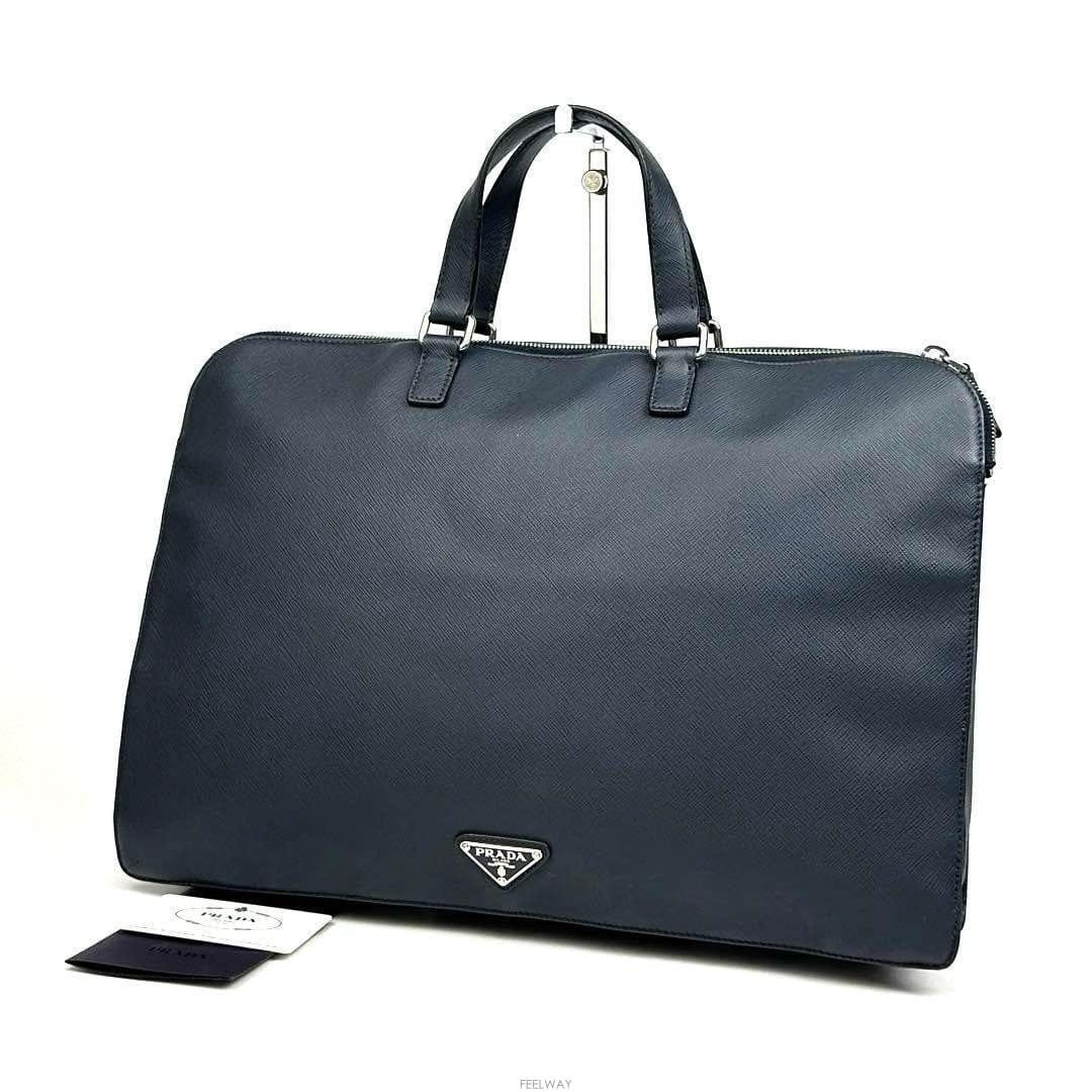 PRADA ����� ���ǾƳ� �ﰢ�ΰ� ���� ���� �긮�����̽������ ���ǾƳ� �ﰢ�ΰ� ���� ���� �긮�����̽�