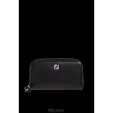 25FW Fendi 레더 웨이스트 백 7M0379AVV6F0GXN TP574919400
