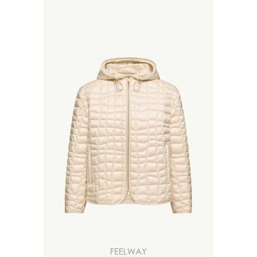 Moncler 26SS Moncler ���� ���� L10931A00122597YF20N TP57265394826SS Moncler ���� ���� L10931A00122597YF20N TP57265394