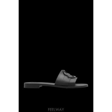 25FW Moncler Rubber flip flops J109B4C00130M4095999 TP577096
