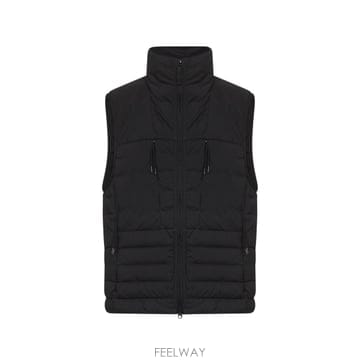 Stone Island 26SS ������Ϸ��� Quilted ����Ʈ K2S15G100004S0183V0029 TP57333541526SS ������Ϸ��� Quilted ����Ʈ K2S15G100004S0183V002