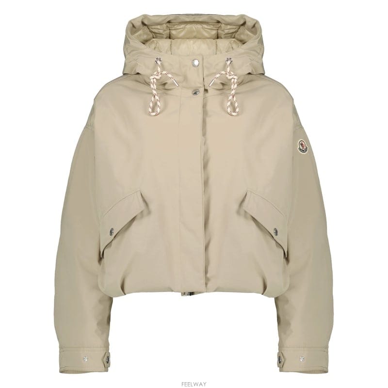 Moncler 26SS ��Ŭ���� ��Į������ ���� �ٿ� ���� 1A00018 5994N 20426SS ��Ŭ���� ��Į������ ���� �ٿ� ���� 1A00018 5994N 