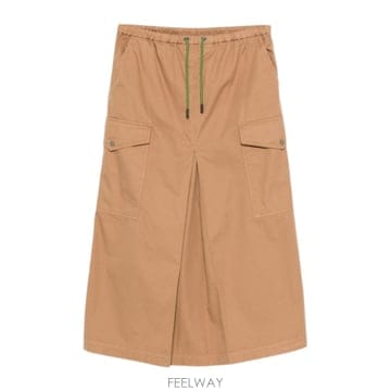 Herno 26SS ������ Midi ��ĿƮ in ������ ��ư with pockets GN000105D13211T215726SS ������ Midi ��ĿƮ in ������ ��ư with pockets GN