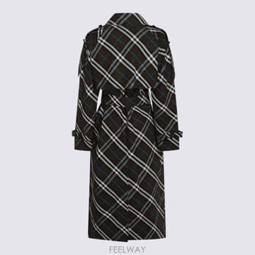 Burberry 24FW Burberry ��ư Ʈ��ġ ��Ʈ with üũ ����Ʈ  Features a ��Ʈ, button c24FW Burberry ��ư Ʈ��ġ ��Ʈ with üũ ����Ʈ  Featu