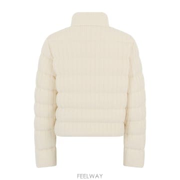 Moncler 26SS Moncler �ٿ� ���� in �� �� ĳ�ù̾� L10939B00025M4281034 TP57597926SS Moncler �ٿ� ���� in �� �� ĳ�ù̾� L10939B00025M