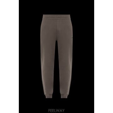 Moncler 26SS Moncler Sweatpants with ����Ʈ �ΰ� L10918H0000289AZY258 TP526SS Moncler Sweatpants with ����Ʈ �ΰ� L10918H000028