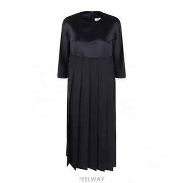Comme des Garcons 24FW �ĵ������� ���� �巹�� RNO0061 TP57880398324FW �ĵ������� ���� �巹�� RNO0061 TP578803983