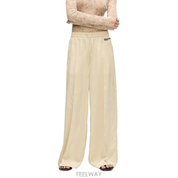 Karl Lagerfeld 26SS Į �����Ʈ KLJ ���̵� ���� Satin B2W10058 B2W100582MW TP5759522126SS Į �����Ʈ KLJ ���̵� ���� Satin B2W10058 B2W100