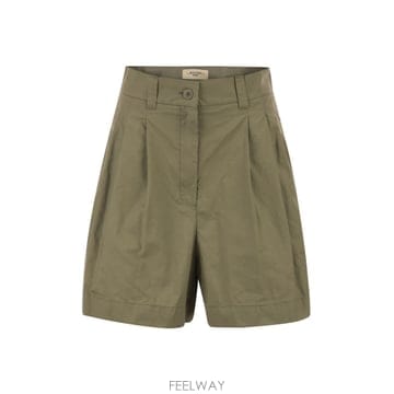 Max Mara 26SS �������� WKDARMONIA   ��ư ���� with front pleats 261514101260026SS �������� WKDARMONIA   ��ư ���� with front pleats
