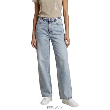 Armani 26SS �Ƹ����� �ͽ�ü���� Jeans straight �Ƹ����� �ͽ�ü���� in ���� XW000100AF2126SS �Ƹ����� �ͽ�ü���� Jeans straight �Ƹ����� �ͽ�