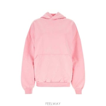 Balenciaga 23FW Balenciaga ��ư �ĵ�Ƽ 739024TOVU93167 TP57808749823FW Balenciaga ��ư �ĵ�Ƽ 739024TOVU93167 TP57808749