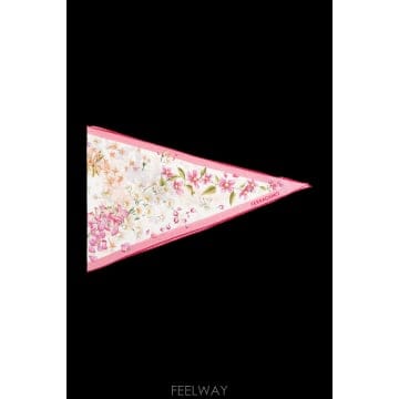 Ferragamo 26FW ����䷹ ��󰡸� Asymmetrical ��ī�� with floral motif 321292LOPR26FW ����䷹ ��󰡸� Asymmetrical ��ī�� with floral