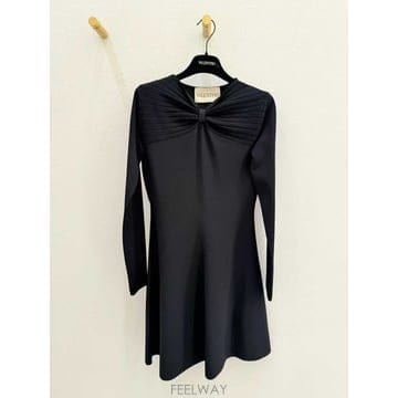 Valentino 26SS Valentino ���� �巹�� BKD14XA2P0NO TP57656653326SS Valentino ���� �巹�� BKD14XA2P0NO TP576566533