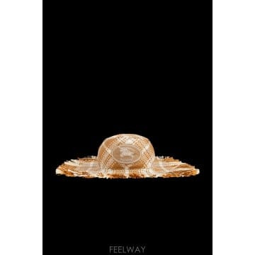 Burberry 26SS Burberry Straw ���� with �ΰ� 8122497C5055FINCHBEIGEIPCHECK26SS Burberry Straw ���� with �ΰ� 8122497C5055FINCHBE