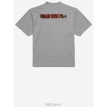 Balenciaga 26SS Balenciaga T ���� with ����Ʈ �ΰ� 764235TSVG22142 TP57808698126SS Balenciaga T ���� with ����Ʈ �ΰ� 764235TSVG2214
