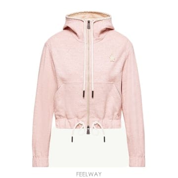 Moncler 26SS Moncler ���� ��Ʈ ������ L10988G0000689BDE56N TP57290875226SS Moncler ���� ��Ʈ ������ L10988G0000689BDE56N TP5