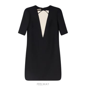 Valentino 26SS Valentino ���� �巹�� BVAHZ71CF0NA TP57400936826SS Valentino ���� �巹�� BVAHZ71CF0NA TP574009368