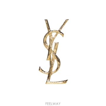 Saint Laurent ���ζ� Cassandre brooch with engraved design 748486Y15008007 TP���ζ� Cassandre brooch with engraved design 748486Y15