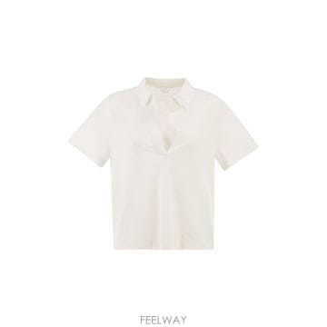26SS 마제스틱필라쳐 Cropped linen stretch 폴로 with V 넥 E26M011FPO051