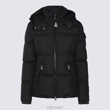Moncler 26SS Moncler FOURMINES   ��Ʈ �ٿ� ���� with �ĵ� J20931A0016054A81926SS Moncler FOURMINES   ��Ʈ �ٿ� ���� with �ĵ� J209