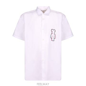 Comme des Garcons 26SS �ĵ������� ����Ʈ ��ư poplin  ��Ʈ sleeves  Contrasting graphic de26SS �ĵ������� ����Ʈ ��ư poplin  ��Ʈ sleeves  Cont