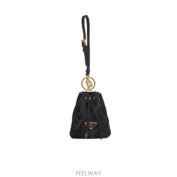 PRADA 26SS ����� ����� Re Nylon �̴� �Ŀ�ġ �� 1TT2022DMKF0632 TP57653749926SS ����� ����� Re Nylon �̴� �Ŀ�ġ �� 1TT2022DMKF