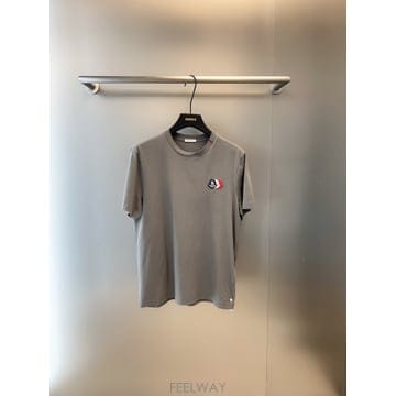 Moncler Moncler T ���� with �ΰ� patch L10918C0007489B8Q93D TP574147532Moncler T ���� with �ΰ� patch L10918C0007489B8Q93D TP
