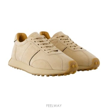 25FW TOD S TodS T Vintage 스니커즈 XXW26L0IU41HR0C600 TP57183554