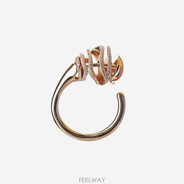 Bottega Veneta 26SS ���װ�����Ÿ Gilded ring 857261V0V159000 TP57184500726SS ���װ�����Ÿ Gilded ring 857261V0V159000 TP571845