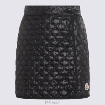 Moncler 26SS Moncler Padded �̴� ��ĿƮ with quilted pattern  K20932D000326SS Moncler Padded �̴� ��ĿƮ with quilted pattern  