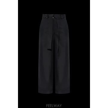 Moncler 26SS Moncler ���̵� ���� trousers K10932A0001559866999 TP5729061726SS Moncler ���̵� ���� trousers K10932A0001559866999