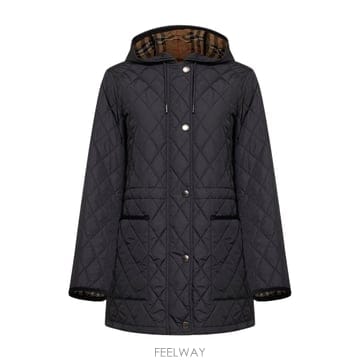 Burberry 26FW Burberry GIUBBINI 8110531C1900 TP57183533026FW Burberry GIUBBINI 8110531C1900 TP571835330