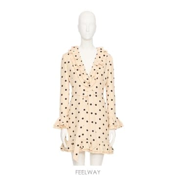 Valentino 25FW Valentino ���� �巹�� BVAES89DVR8E TP57315967325FW Valentino ���� �巹�� BVAES89DVR8E TP573159673