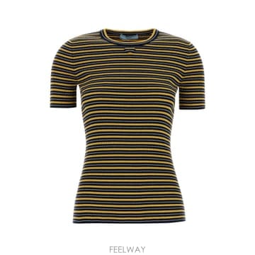 PRADA 26SS ����� Embroidered stretch ��ư t ���� P24B3FSOOO19CIF0BD7 TP526SS ����� Embroidered stretch ��ư t ���� P24B3FSOOO