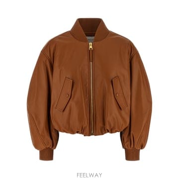 Givenchy 26SS Givenchy Cropped ���� ���� BW00UN61UJ913 TP57237615426SS Givenchy Cropped ���� ���� BW00UN61UJ913 TP572376