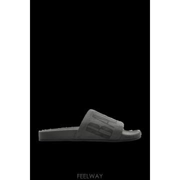 Balenciaga 26SS Balenciaga Flip flops with �ΰ� 654747W14S11210 TP572907026SS Balenciaga Flip flops with �ΰ� 654747W14S11210 T