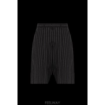 R13 26SS R13 ���� with a striped pattern R13WR167R696A0BLACKWHITEP26SS R13 ���� with a striped pattern R13WR167R696A0BLA